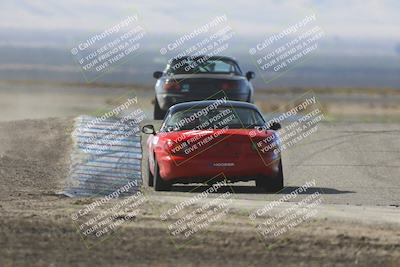 media/Oct-26-2025-CalClub SCCA (Sun) [[8ce1e69566]]/Group 5/Grapevine/